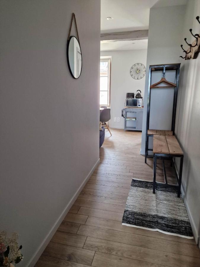 Appartement Au Coeur De Vezelay - Galerie 10 Eksteriør billede