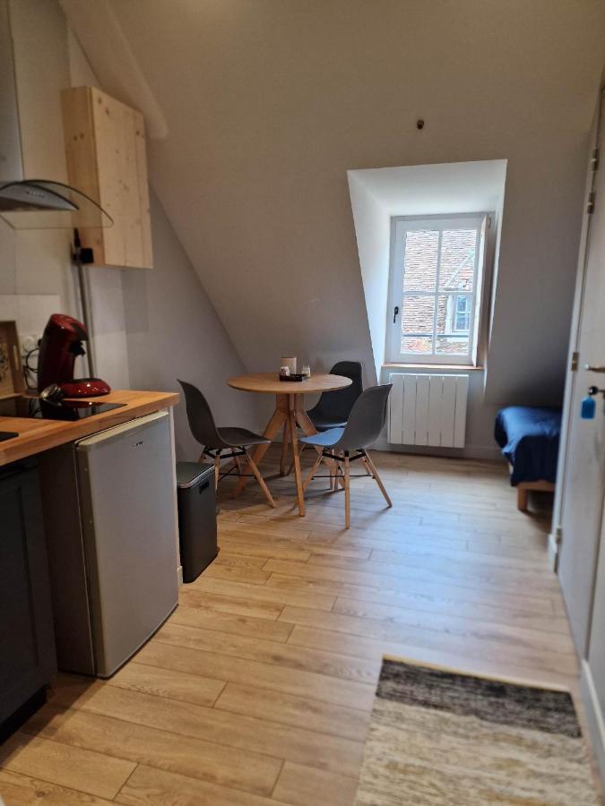 Appartement Au Coeur De Vezelay - Galerie 10 Eksteriør billede